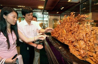 首屆海峽兩岸工藝美術(shù)交流會(huì)廈門啟幕 共繪中華匠心之美